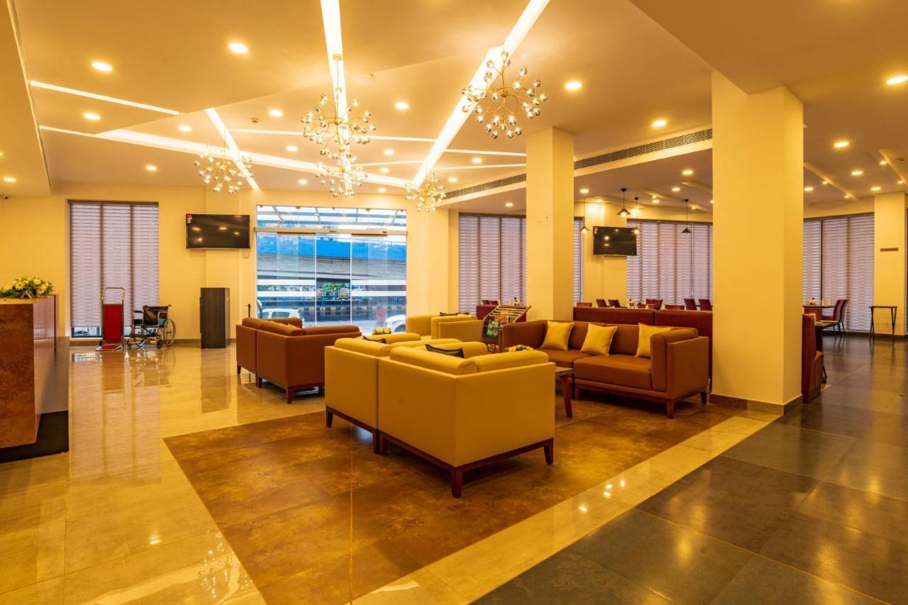 Arctic Hotel Kochi 外观 照片