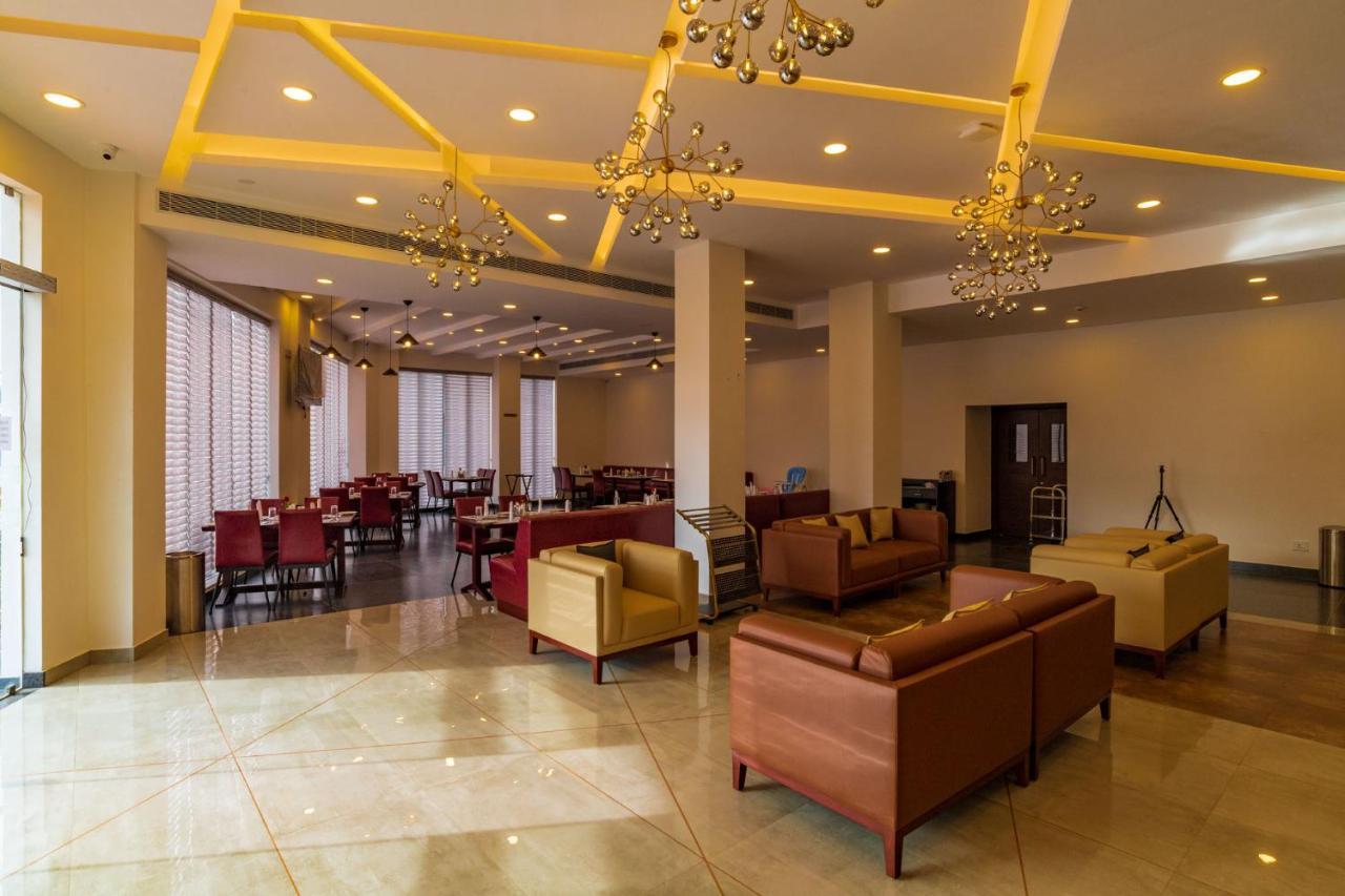 Arctic Hotel Kochi 外观 照片